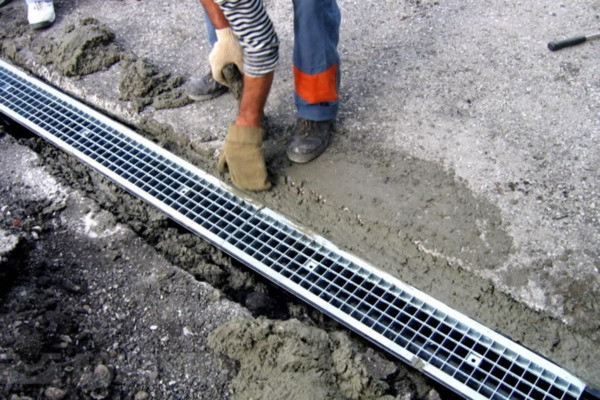 Компания «Профессиональные инновационные системы» предложила рязанцам сточные лотки