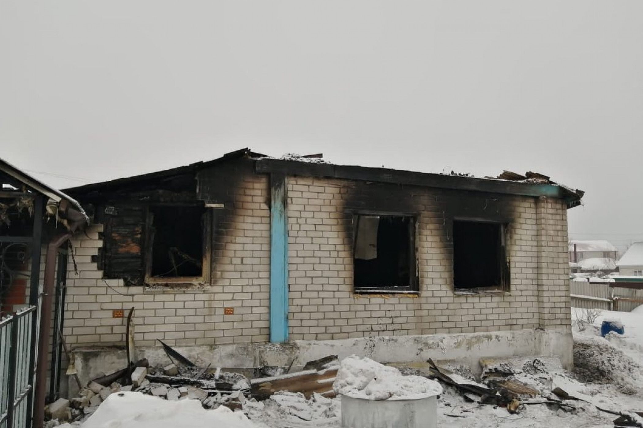 погорельцы. погорельцы люди картинки. бабушка сгорел дом. погорельцам. и погорельцы погорельцы.