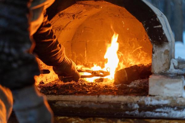 В Лесопарке прошел мастер-класс по кузнечному делу