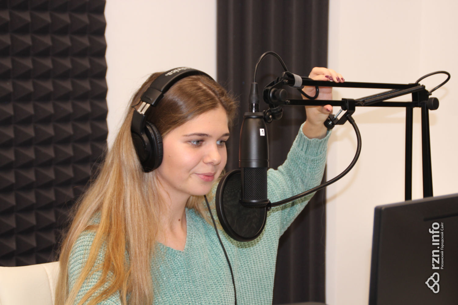 новое радио новинки слушать