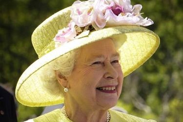Британская королева Елизавета II отметила 65-летие правления