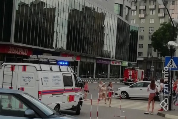 В Рязани вновь эвакуировали ТЦ «Виктория Плаза»