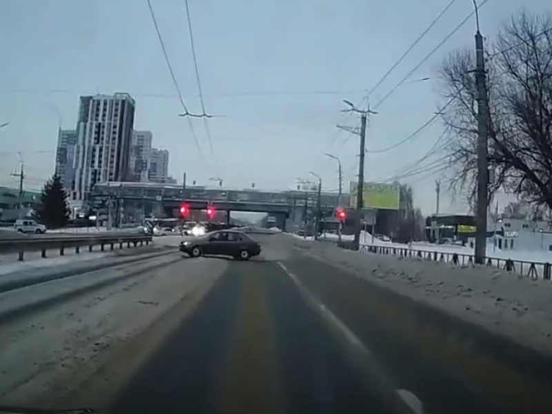 Рязань население 2022надреченск. Рязанский кремль соборная площадь. Кремлевский вал рязань. Вид с колокольни рязанского кремля. Год города рязань.