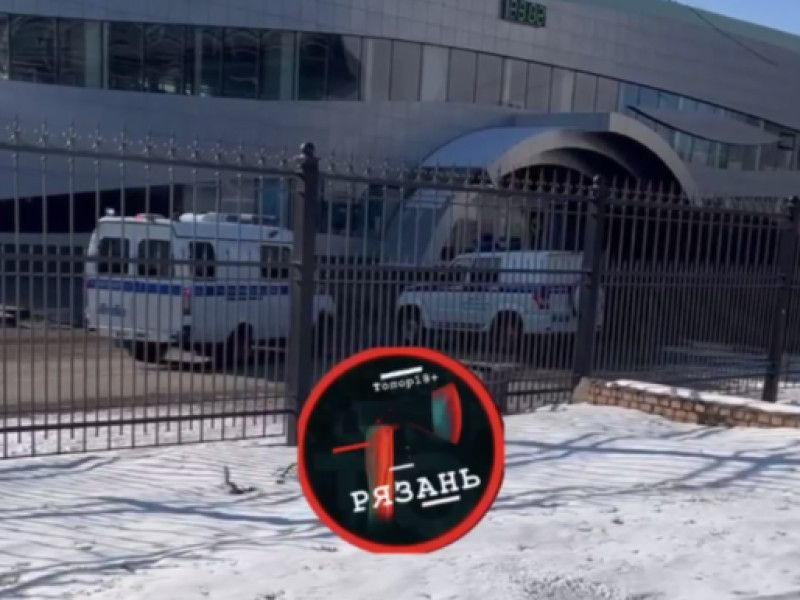 В Рязани эвакуировали автовокзал Центральный В Рязани эвакуировали автовокзал Центральный