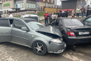 Возле рязанского Дворца молодежи произошло серьезное ДТП с пострадавшим