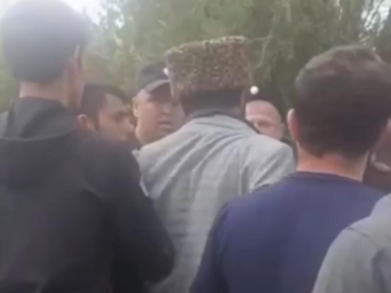 В Ставропольском крае цыгане напали на полицейских В Ставропольском крае цыгане напали на полицейских