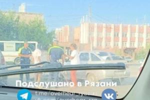 В Рязани произошла авария с участием мотоциклиста