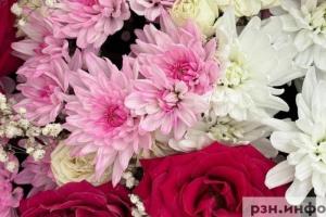 Рязанцам рассказали правила, которые помогут продлить свежесть букетов