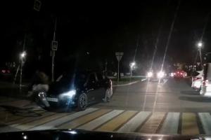 В Рязани автомобиль сбил велосипедиста на пешеходном переходе
