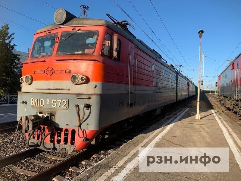 Несколько поездов, проезжающих через Рязань, задержались в пути
