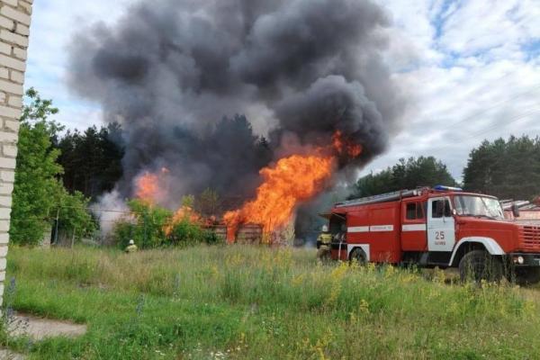 В Касимове загорелся нежилой дом