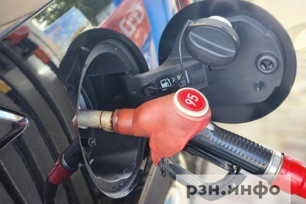 Россиянам рассказали о компенсации за ремонт авто из-за некачественного бензина