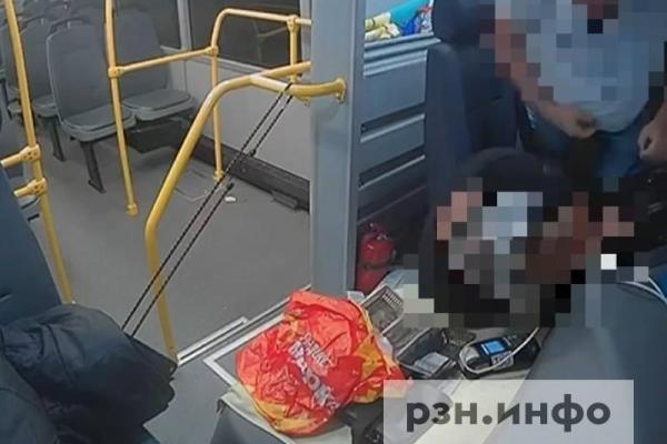 В Рязани водитель автобуса № 41 избил водителя маршрутки № 75