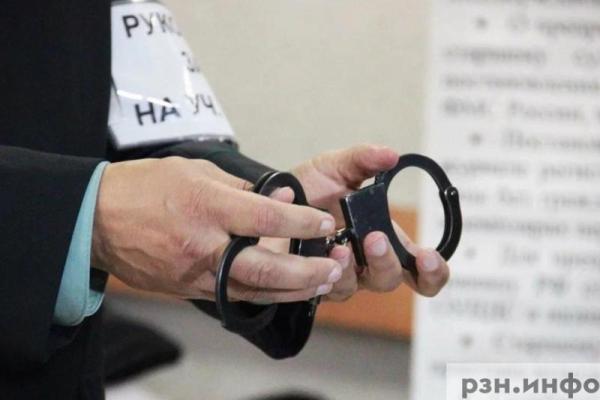 В Рязани задержали стримера, устроившего порностудию в квартире бабушки