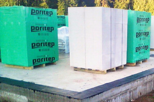 Poritep в индивидуальном строительстве: надежность и удобство эксплуатации