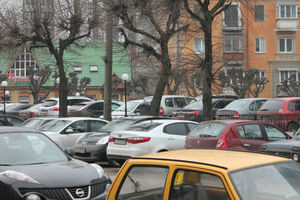 Эвакуаторы, фотофиксация и платные места в центре. В Рязани развернулась борьба с несанкционированными парковками