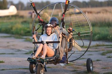 Небо, дельталет, девушка. Как в Рязани научиться летать.