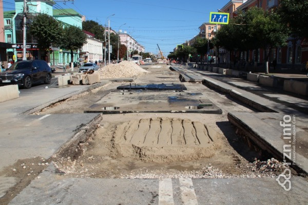 Сентябрь близко. Успеют ли доделать ремонт на Первомайском проспекте?